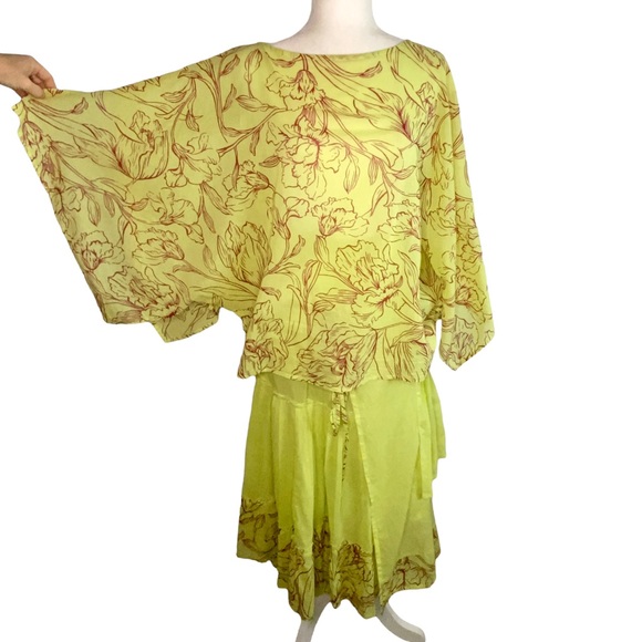 Jacques Ruc 2 Piece Chartreuse Maroon Floral Gauzy Layered Oversized Dress - Picture 9 of 16